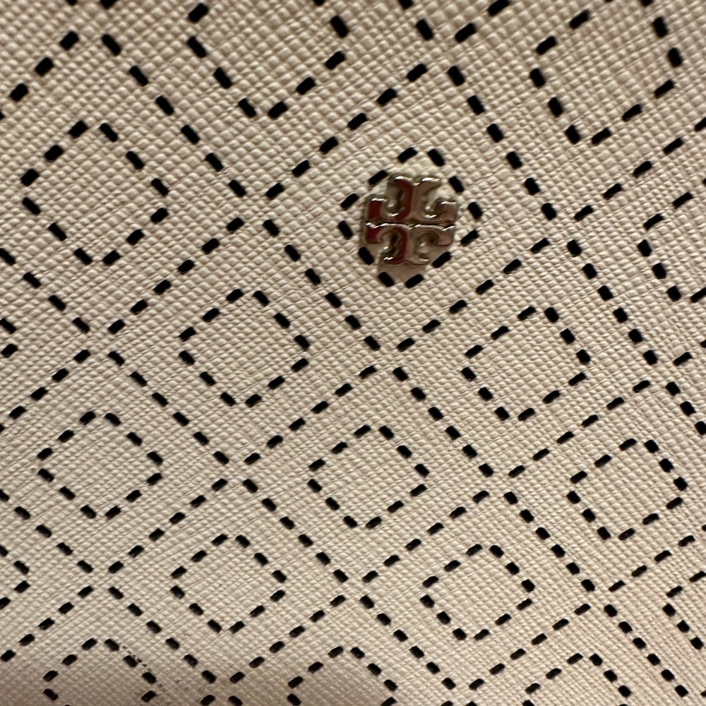 White/cream color Tory Burch bag